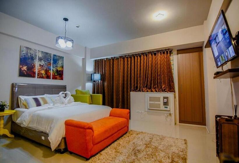 إستوديو قياسى, H&m One Palmtree Villas