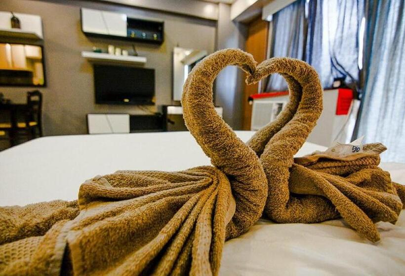 إستوديو قياسى, H&m One Palmtree Villas