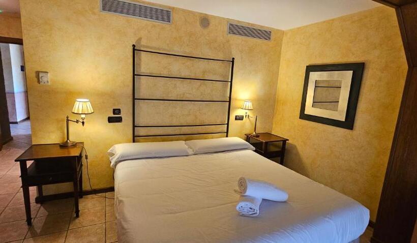 جناح مزود بجاكوزى, Castillo De Illueca