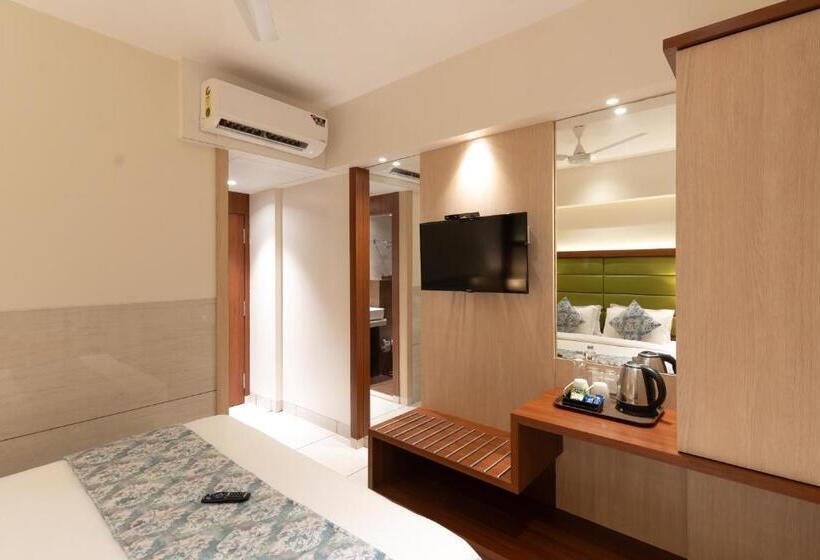 Номер Стандарт, Gold Crest Suites