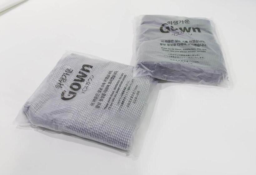 Habitació Estàndard, Stay Q