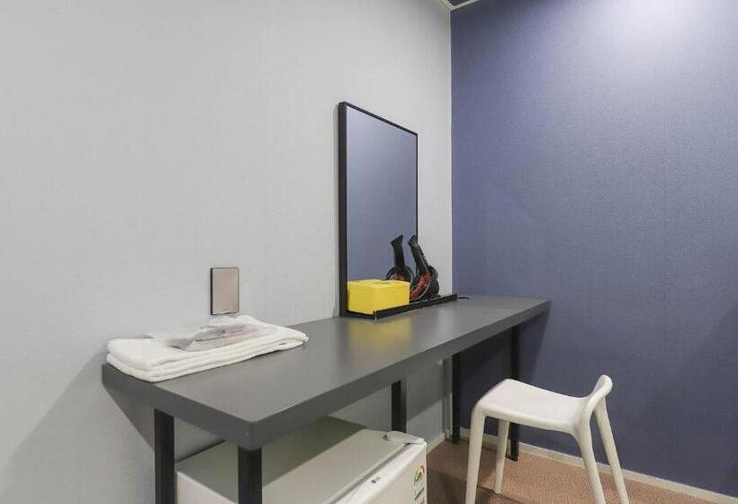 Habitació Estàndard, Stay Q