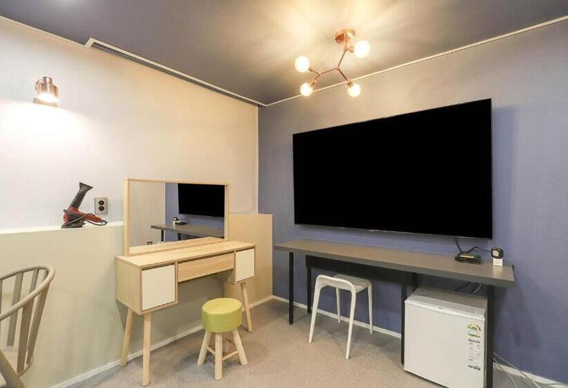 Habitació Superior, Stay Q