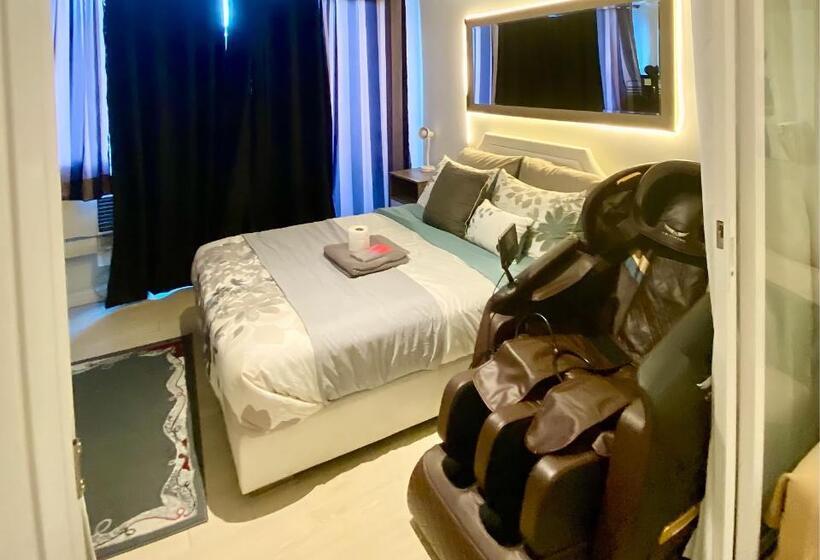 스탠다드 발코니 스튜디오, 1 Bedroom Unit With Massage Chair, Karaoke, Smart Tv At Azure Urban Resort
