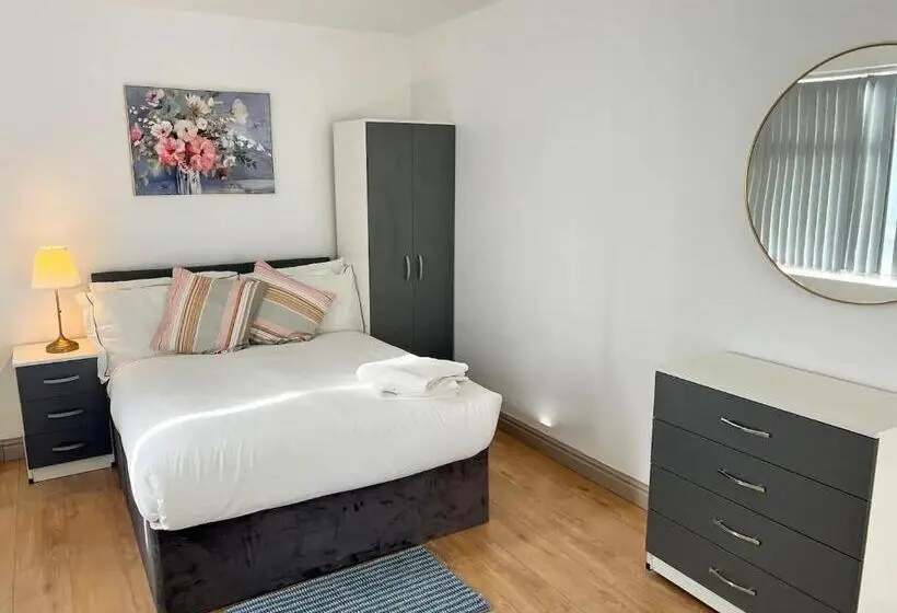 Standard-huone, Birmingham City Centre Apartment Room Near China Town