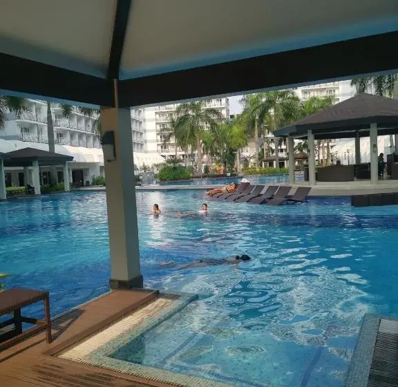 2 Schlafzimmer Apartment, Shell Residences Moa 3