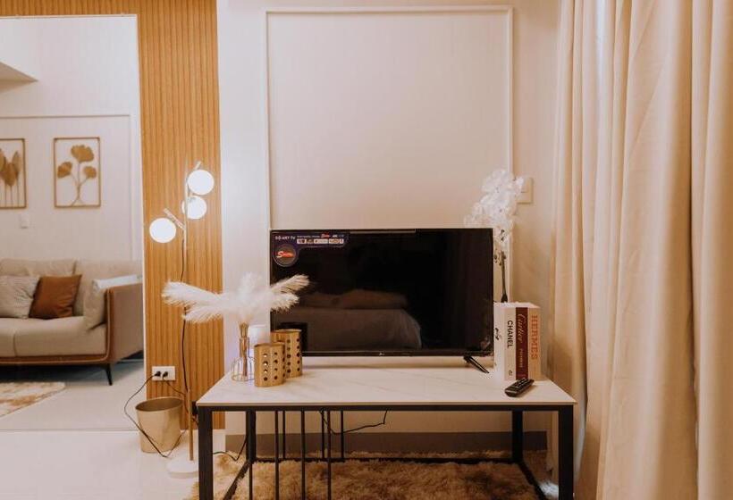 آپارتمان 1 خوابه با بالکن, Uptown Parksuites Elegant 1br With Balcony And Washer