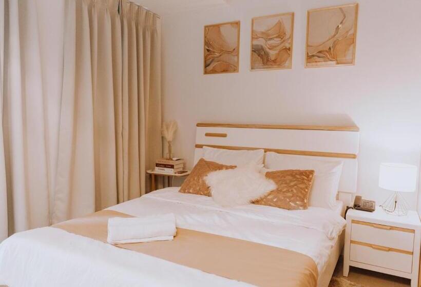 침실 1개 발코니 아파트, Uptown Parksuites Elegant 1br With Balcony And Washer
