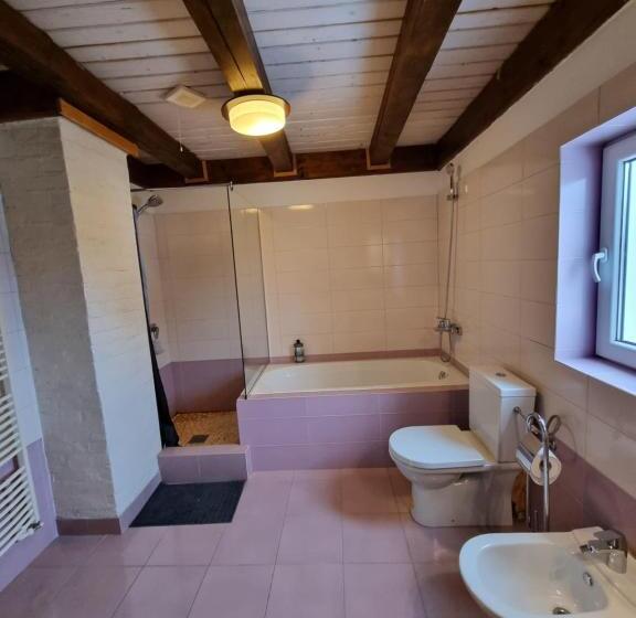 اتاق لوکس خانوادگی, Divinahome