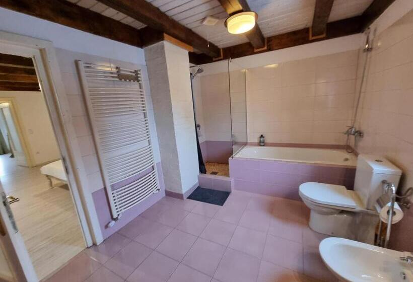 اتاق لوکس خانوادگی, Divinahome