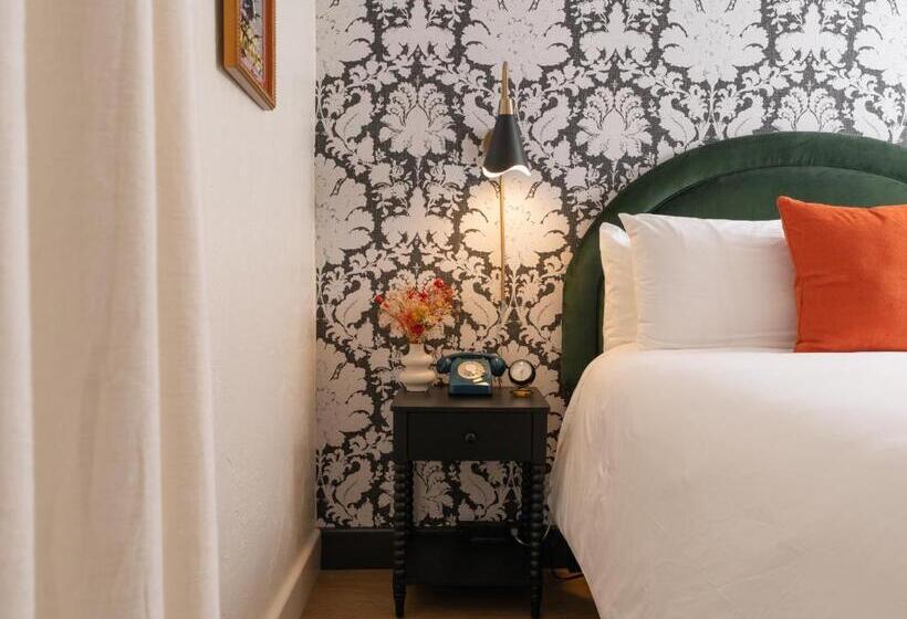 スタンダード４人部屋, Petit Soleil   Bed, Breakfast And Bar