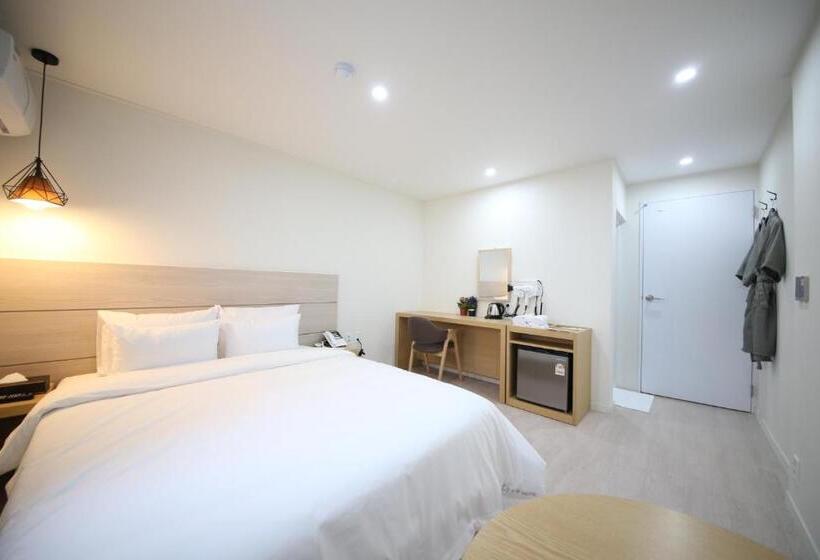 Quarto Estandar, Haru