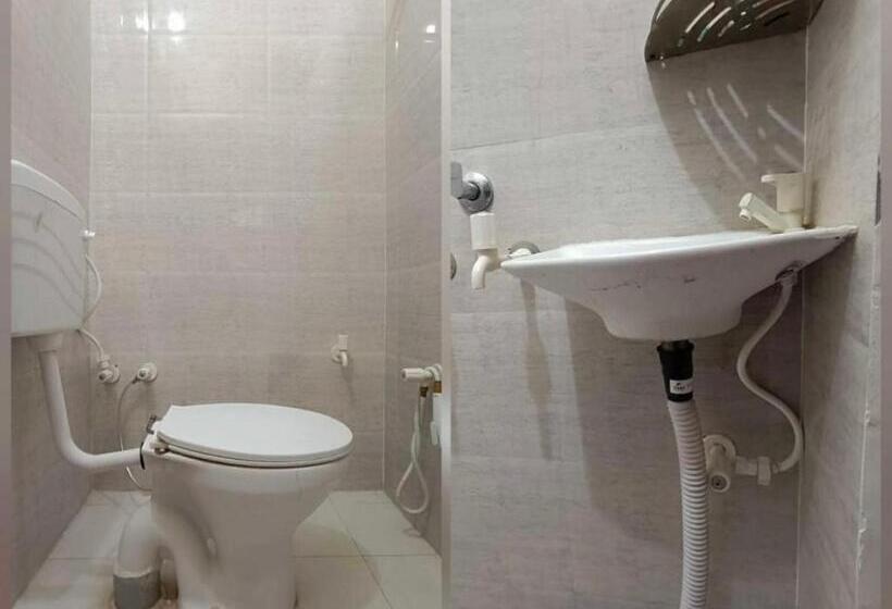 스탠다드 룸 킹사이즈 침대, The Ramam