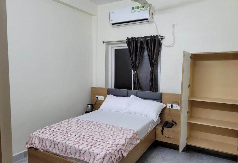 디럭스 룸, Deepak Retreat