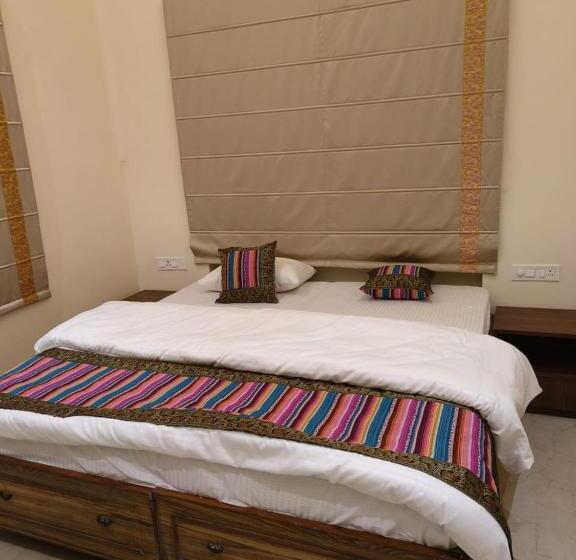 スーペリアールーム, Heritage Haveli Varanasi