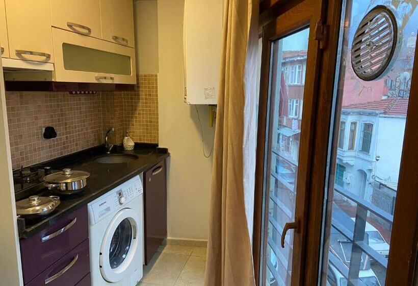 סוויטה דלוקס, La Perato Suites