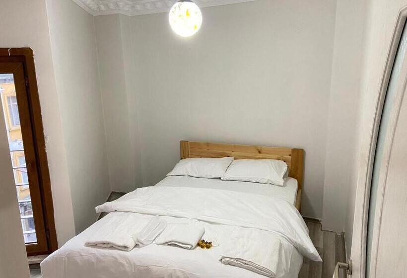 סוויטה דלוקס, La Perato Suites