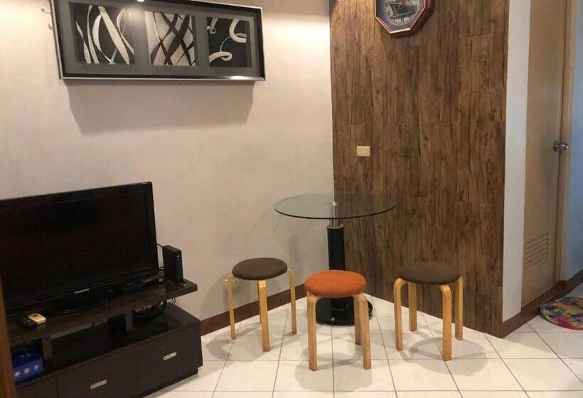 Huoneisto 1 Makuuhuone, 1br Condo Unit W/ Fantastic View Near Us Embassy