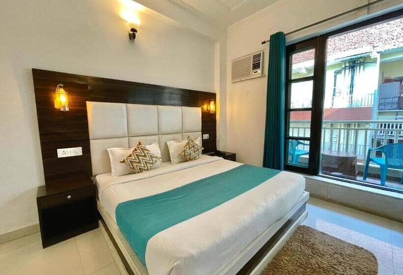 חדר דלוקס, The Wraveler Tapovan Rooms And Dorms