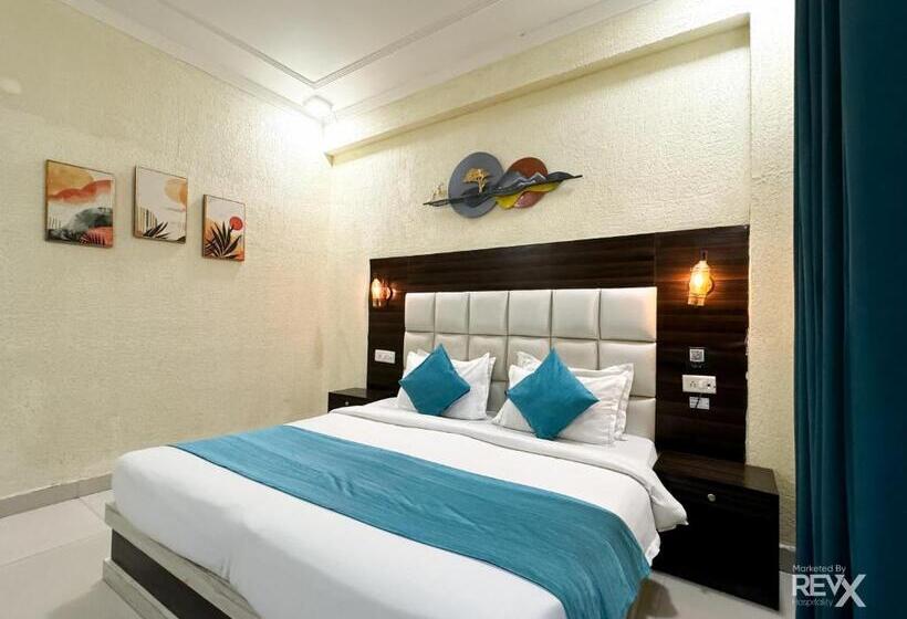 חדר משפחתי דלוקס, The Wraveler Tapovan Rooms And Dorms