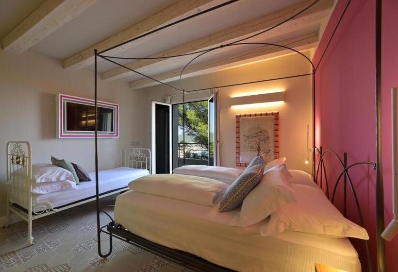 غرفة ديلوكس ثلاثية مطلة على البحر, Muri Vecchi