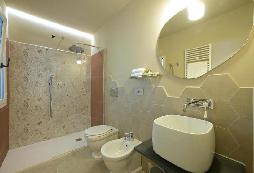 غرفة ديلوكس ثلاثية مطلة على البحر, Muri Vecchi