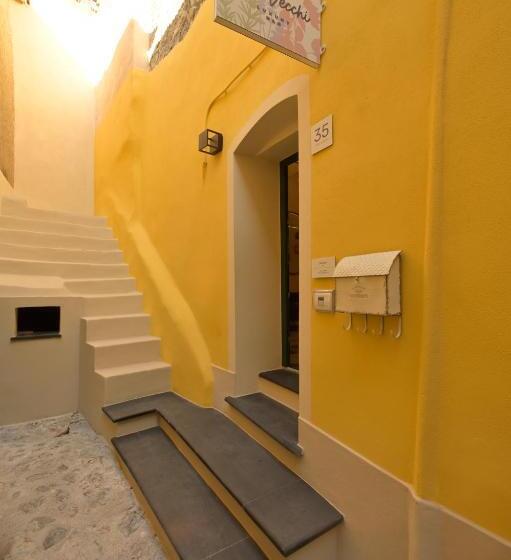 غرفة ديلوكس, Muri Vecchi