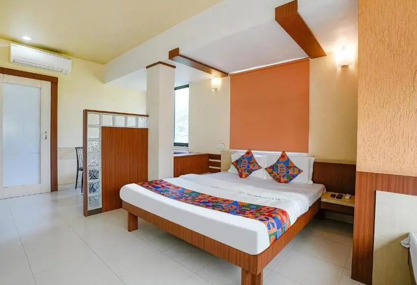 Chambre Deluxe, Fabhotel Samrat