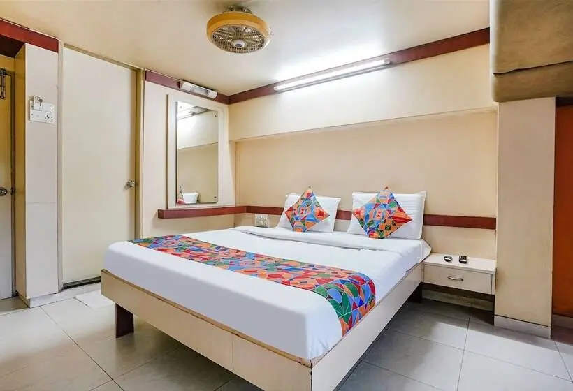 Chambre Deluxe, Fabhotel Samrat