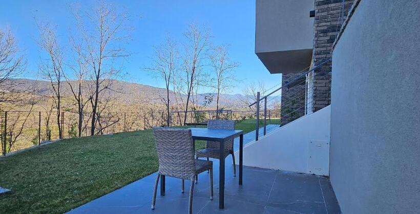 اتاق لوکس, Giardinidieva B&b