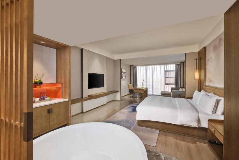 Полулюкс Кровать Кинг, Crowne Plaza Chengdu Wuhou, An Ihg