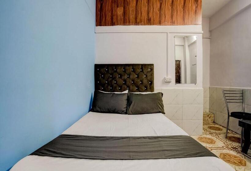 غرفة كلاسيكية ثلاثية, Vira Palace