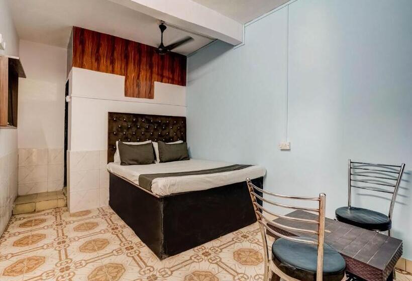 غرفة كلاسيكية ثلاثية, Vira Palace