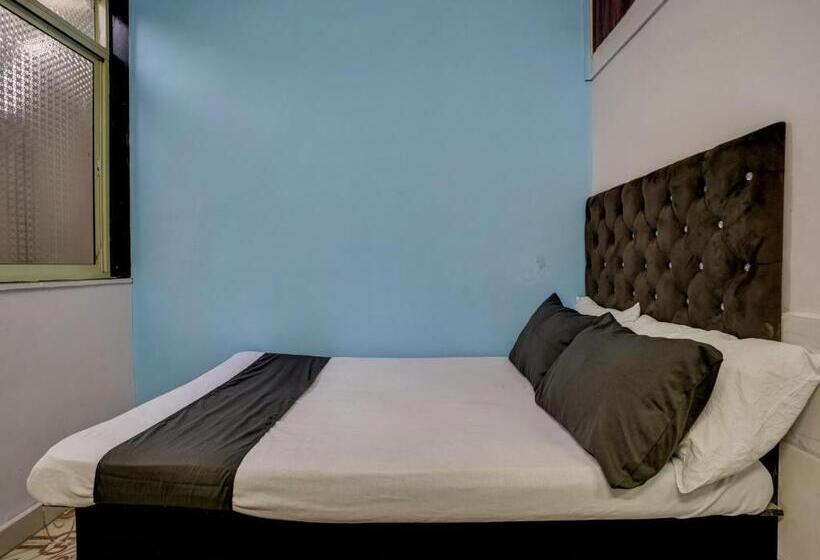 غرفة كلاسيكية ثلاثية, Vira Palace