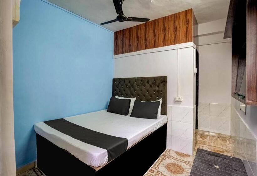 غرفة كلاسيكية ثلاثية, Vira Palace