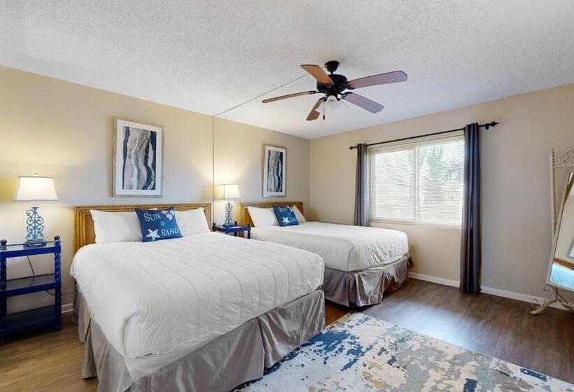 شقة غرفة واحدة, Surf Dweller 211