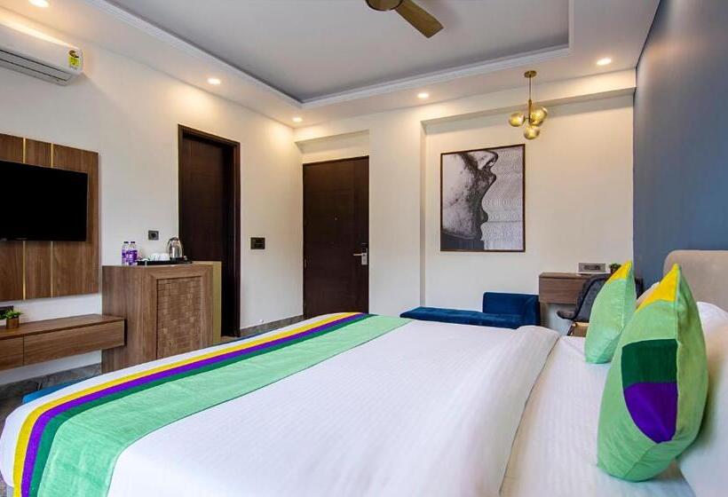 Номер Стандарт, Treebo Premium Embassy Inn