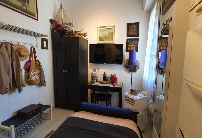 اتاق استاندارد یک نفره, Suite In House.