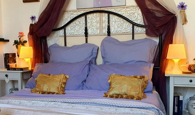 اتاق لوکس با تخت بزرگ, Suite In House.