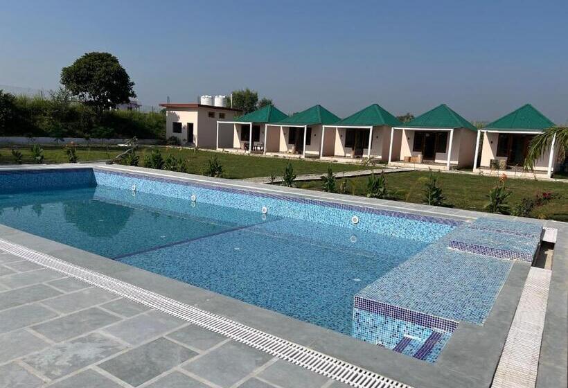 スタンダードルーム, Wild Planet Corbett Hotel And Resort