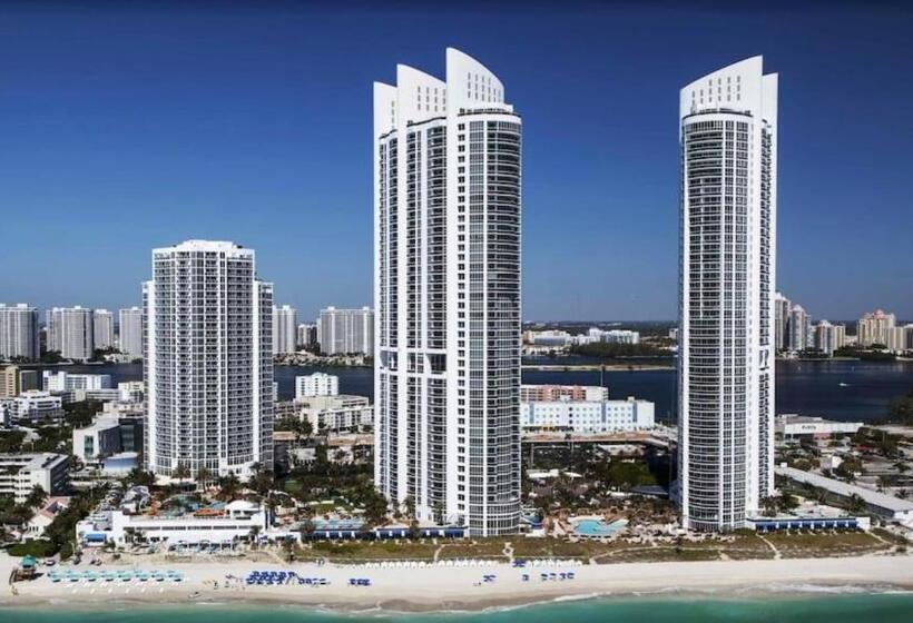 1间卧室的房子, Sunny Isles Bayfront: Deluxe Studio Retreat