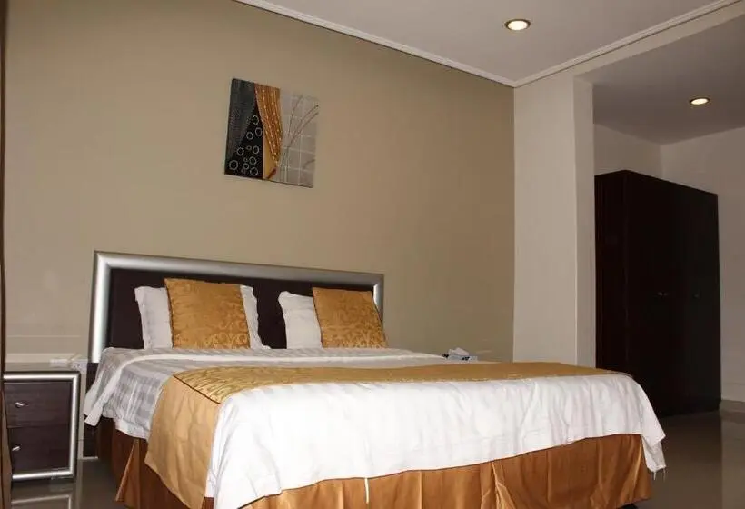 Huoneisto 1 Makuuhuone, City Guests Hotel Suites