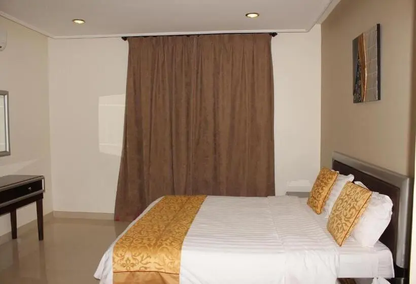Huoneisto 1 Makuuhuone, City Guests Hotel Suites