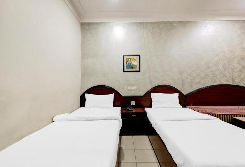 三人经典房间, Collection O Hotel H P