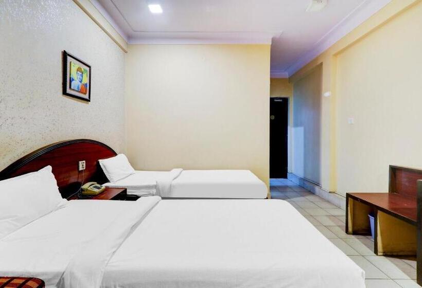 三人经典房间, Collection O Hotel H P