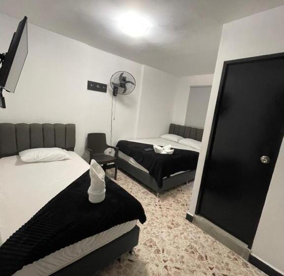 חדר סטנדרט, De León Estadio