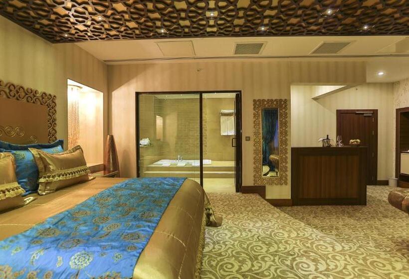 سوئیت با تخت بزرگ, Teymur Continental