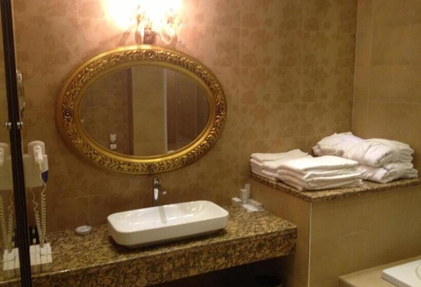 سوئیت با تخت بزرگ, Teymur Continental