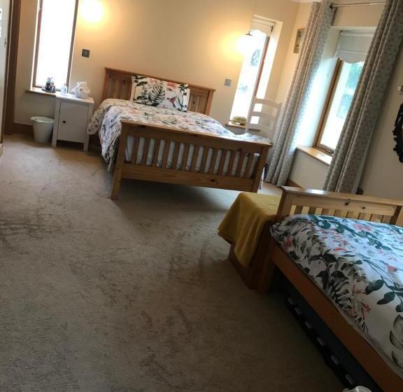 패밀리 룸, Laithreach Briuin B&b W23e0h9