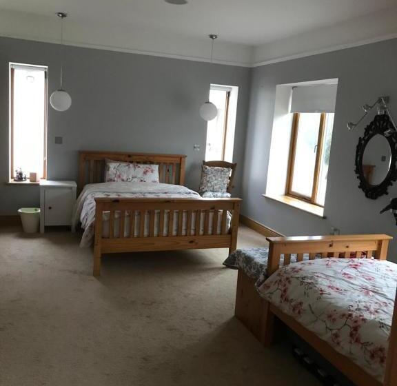 Семейный Номер, Laithreach Briuin B&b W23e0h9